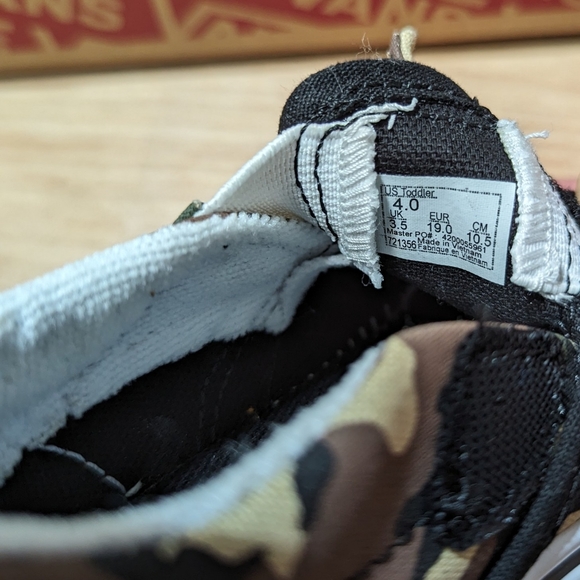 Vans Slip-On V Shark Skate Shoe - Baby / Toddler - Camo Size 4.0TD - Picture 8 of 12